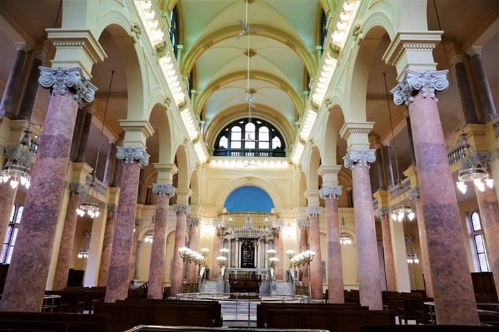 جولة وزير الآثار بالمعبد اليهودي وعدد من المتاحف الآثرية بمدينة الإسكندرية