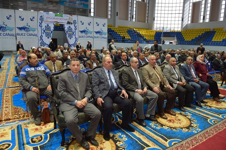 الفريق أسامة ربيع يُكرم قيادات هيئة قناة السويس والعاملين المُحالين للتقاعُد