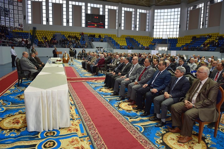 الفريق أسامة ربيع يُكرم قيادات هيئة قناة السويس والعاملين المُحالين للتقاعُد