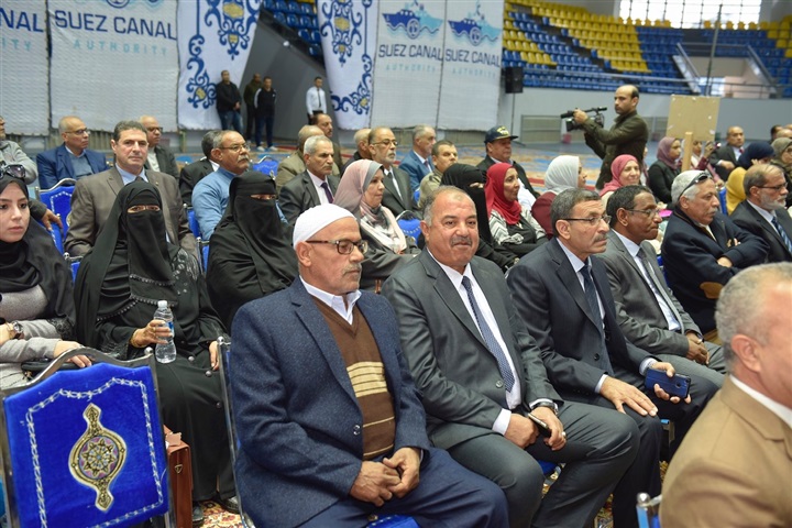 الفريق أسامة ربيع يُكرم قيادات هيئة قناة السويس والعاملين المُحالين للتقاعُد