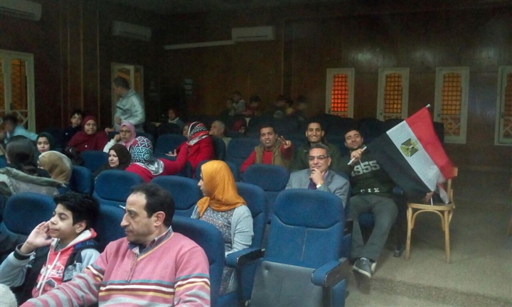 بالصور.. امتلاء الصالات المغطاه بنوادى القليوبية استعدادا لمبارة المنتخب