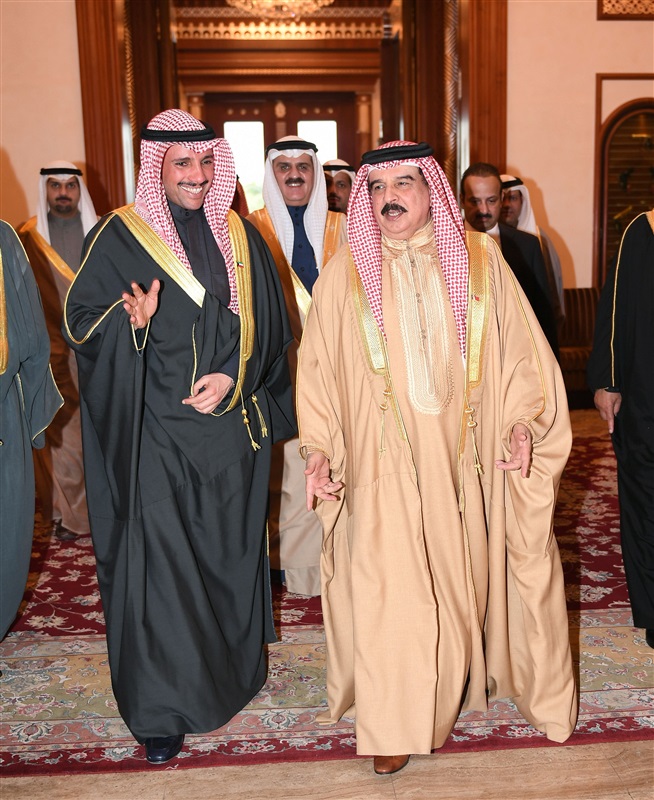 بالصور.. تفاصيل لقاء العاهل البحريني برئيس مجلس الأمة الكويتي