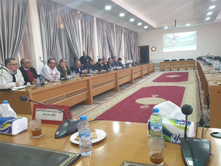 ترتيبات كأس العالم ساتوك للأيتام على مائدة اجتماع محافظة تيزانيت بتواصل مع شيخة آل ثانى