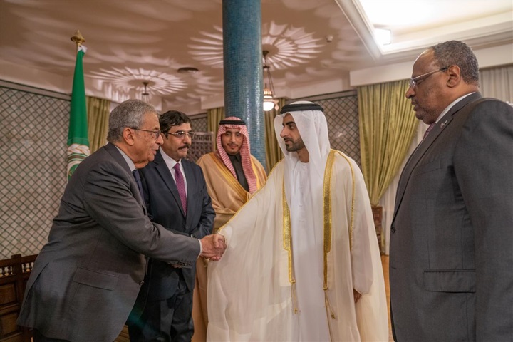 الجامعة العربية تمنح حاكم الشارقة جائزة التميز العربي لدعم الابداع الشعري