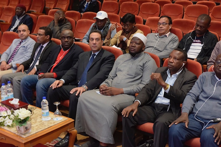 الفريق أسامة ربيع يلتقي وفد الإعلاميين الأفارقة للتعرف على مستجدات التنمية بمشروعات قناة السويس