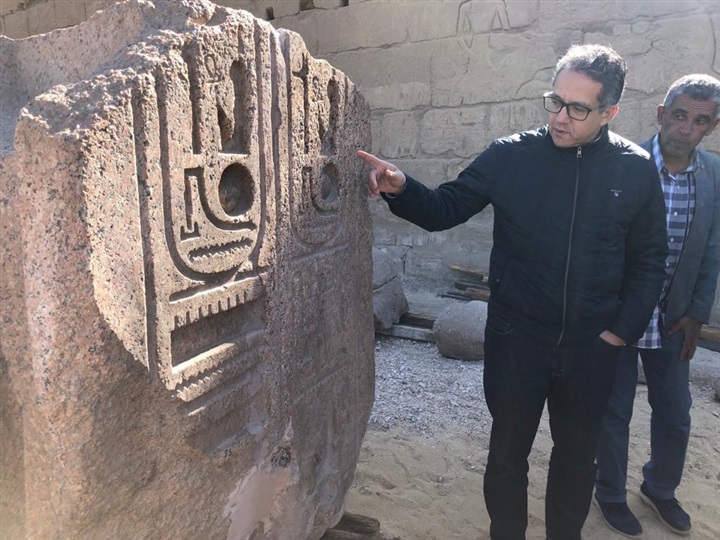 وزير السياحة والآثار يتفقد أعمال مشروع الهوية البصرية بمعابد الأقصر والكرنك