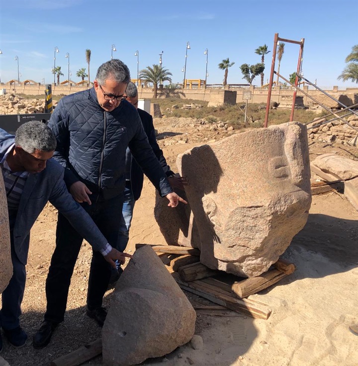 وزير السياحة والآثار يتفقد أعمال مشروع الهوية البصرية بمعابد الأقصر والكرنك