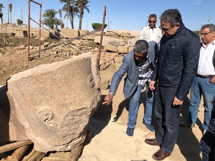 وزير السياحة والآثار يتفقد أعمال مشروع الهوية البصرية بمعابد الأقصر والكرنك