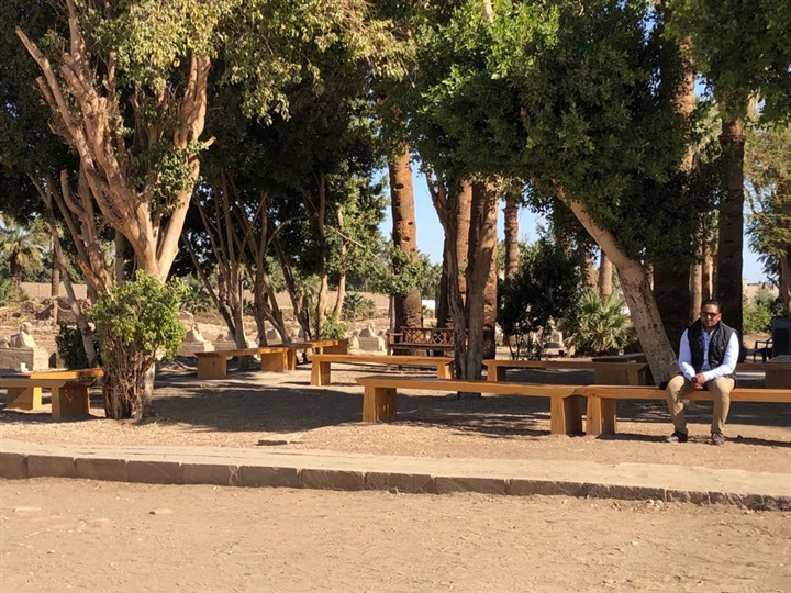 وزير السياحة والآثار يتفقد أعمال مشروع الهوية البصرية بمعابد الأقصر والكرنك