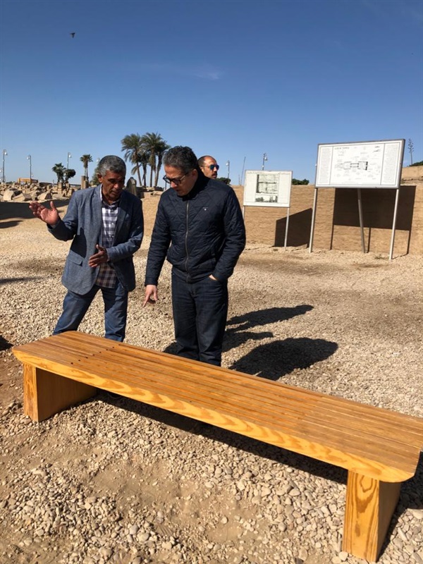 وزير السياحة والآثار يتفقد أعمال مشروع الهوية البصرية بمعابد الأقصر والكرنك