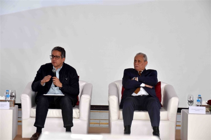 بحضور ١٠٠ مستثمر .. وزير السياحة والآثار يلتقى سياحى الأقصر 