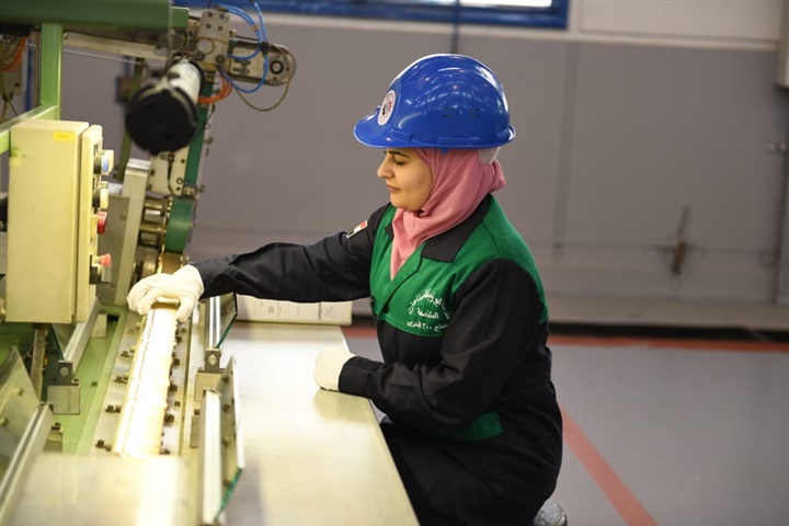 الرئيس السيسى يفتتح مصانع جديدة بالإنتاج الحربى ويتفقد المدرعة "سينا 200"