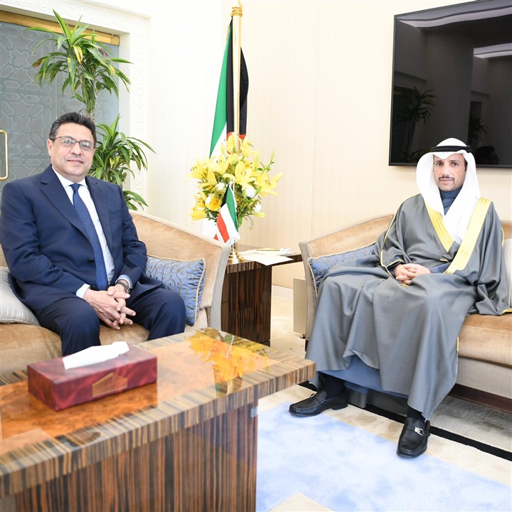 رئيس مجلس الأمة الكويتي يستقبل عددا من السفراء رئيس مجلس الأمة الكويتي يستقبل عددا من السفراء