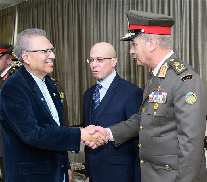 الفريق أول محمد زكي يعود إلي القاهرة بعد زيارة رسمية لجمهورية باكستان   