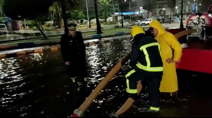 سمفونية في حب الوطن يعزفها رجال الداخلية للحفاظ علي أمن المواطنين