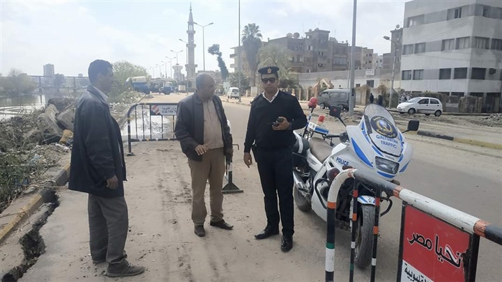 عاجل.. هبوط أرضي بطريق مجمع المواقف ببنها 