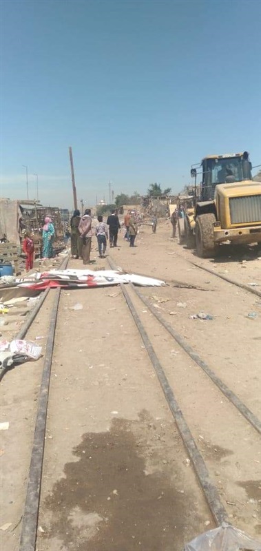 رئيس حي الخليفة يضرب بيد من حديد ضد المخالفين