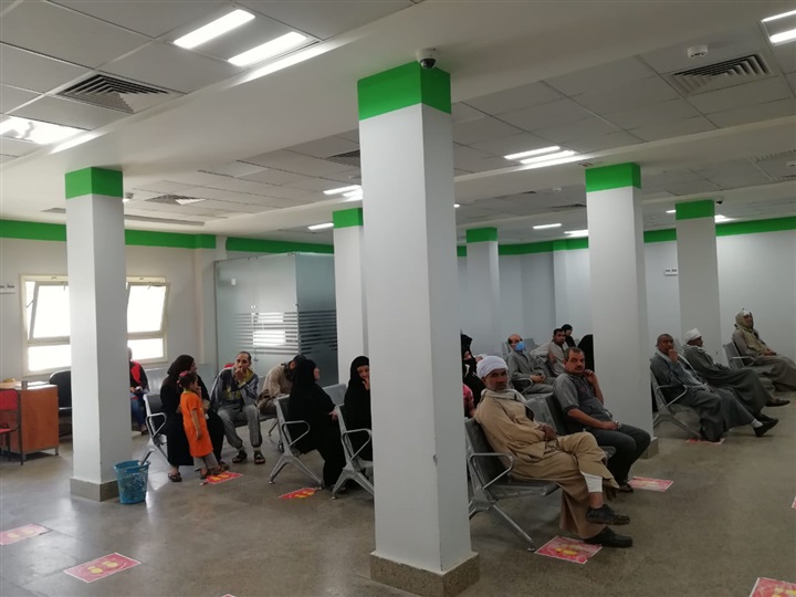 سعفان يتابع مع المدريات صرف منحة العمالة غير المنتظمة لـ مليون و500 ألف