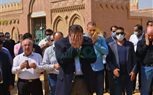 بالصور.. حضور أشرف زكى ومنير مكرم وبكاء رجاء حسين فى مقابر الراحلة عايدة كامل