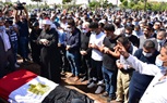 ختام تشييع جنازة محمود ياسين بمسجد الشرطة وانهيار شهيرة بحضور نجوم الفن والمشاهير