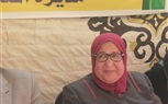 صور.. لمسة وفاء وعرفانًا بالجميل.. تكريم مديرة مدرسة البنات بالحمراوى بعد إحالتها للتقاعد 