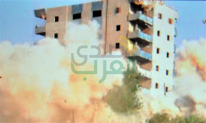 بالصور.. نسف برج سكنى مخالف ببنها