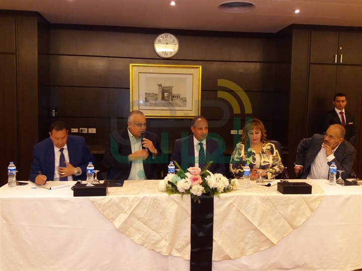 نواب الإسكندرية يناقشون تعديلات قانون البناء الموحد بحضور المحافظ نواب الإسكندرية يناقشون تعديلات قانون البناء الموحد بحضور المحافظ