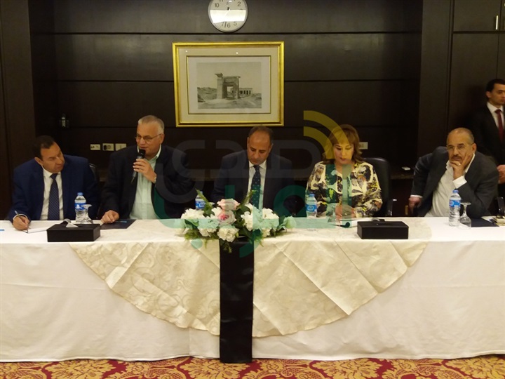 نواب الإسكندرية يناقشون تعديلات قانون البناء الموحد بحضور المحافظ نواب الإسكندرية يناقشون تعديلات قانون البناء الموحد بحضور المحافظ