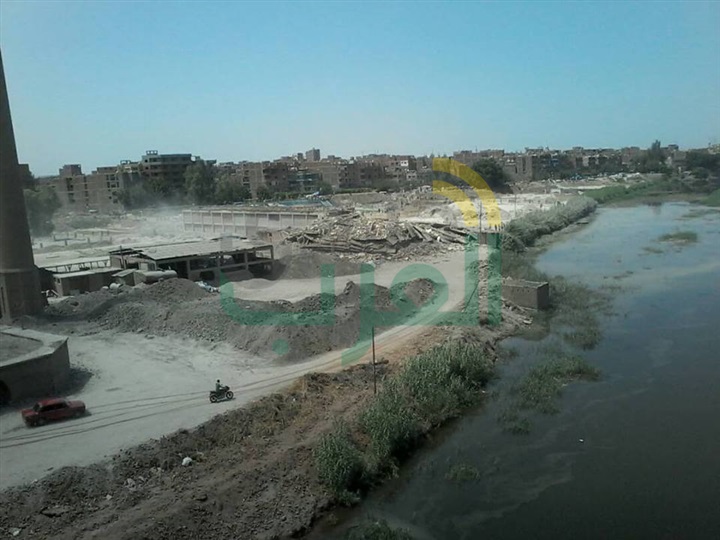 بالصور.. تفجير برج ورورة ببنها