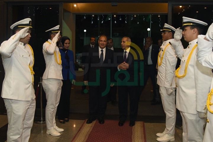سلطان يشهد حفل تخرج طلبة كلية النقل البحرى والتكنولوجيا دفعة "٨٧"