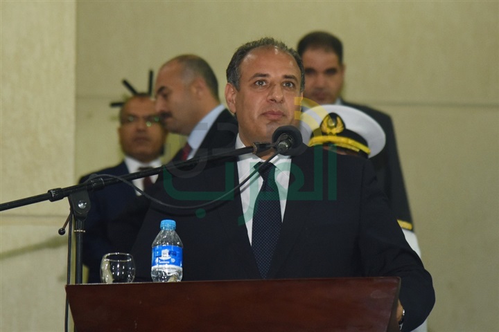سلطان يشهد حفل تخرج طلبة كلية النقل البحرى والتكنولوجيا دفعة "٨٧"