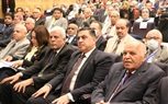 خلال مشاركته في منتدى المناخ بالإسكندرية.. نقيب المعلمين يطالب بتضمين المناهج الدراسية مادة للتربية المناخية