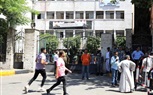 بالصور.. انهيار أهالى ضحايا حريق كنيسة أبوسيفين أمام مستشفى إمبابة العام 