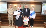 خلال فعاليات التدريب العملى المشترك لمجابهة الازمات صقر ١٠٨.. محافظ الجيزة يكرم أسر شهداء القوات المسلحة