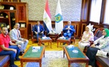 رئيس جامعة دمنهور يلتقي وفد من مسئولي حياة كريمة بالبحيرة لبحث سبل التعاون بين الطرفين
