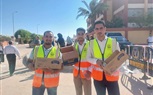 “الجبهة الوطنية” توزع مياه وعصائر على الطلاب أمام لجان الامتحانات
