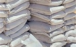ضبط 5 طن أسمدة مجهولة المصدر ومحطتين وقود لتصرفهم فى 39 ألف لتر سولار وبنزين بالبيع في السوق السوداء بالبحيرة 