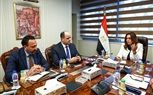 وزيرة التنمية المحلية تتابع جهود تحسين مستوي النظافة ومنظومة المخلفات الصلبة بالقاهرة والجيزة