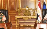 الفريق أول / عبد المجيد صقر القائد العام للقوات المسلحة  يلتقى وزير الدفاع الفيتنامى