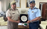 وسام الاستحقاق والدرع الفضى للواء الركن طيار غانم الشهوانى 