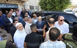 محافظ كفر الشيخ يستمع لطلبات أهالي بلطيم خلال جولة ميدانية 