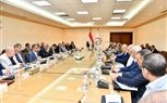 وزير الدولة للإنتاج الحربى يتابع مع رؤساء الشركات موقف المشروعات الجارى تنفيذها وزير الدولة للإنتاج الحربى يتابع مع رؤساء الشركات موقف المشروعات الجارى تنفيذها
