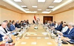 وزير الدولة للإنتاج الحربى يتابع مع رؤساء الشركات موقف المشروعات الجارى تنفيذها وزير الدولة للإنتاج الحربى يتابع مع رؤساء الشركات موقف المشروعات الجارى تنفيذها