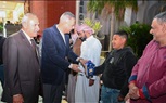 محافظ جنوب سيناء يفاجىء العمال بهدايا عيد الفطر ويشيد بجهودهم 