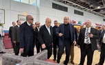 وزير الطيران يقوم بجولة تفقدية بمطار القاهرة الدولي لمتابعة انتظام حركة التشغيل والتأكد من انسيابية الإجراءات وجودة الخدمات المقدمة للمسافرين