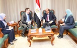 وزير العمل يلتقي سفير المملكة المتحدة بالقاهرة لبحث تعزيز التعاون في التدريب المهني وتشغيل الشباب وتمكين المرأة 