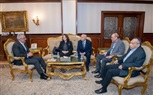 وزير الدولة للإنتاج الحربي يبحث مع خبير دولى أوجه تعظيم الاستفادة من الطاقة الشمسية الحرارية