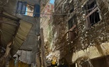 محافظ الإسكندرية يتابع تداعيات انهيار عقار بحي الجمرك