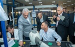 وزير الدولة للإنتاج الحربي يتفقد شركة بنها للصناعات الإلكترونية لمتابعة سير العملية الإنتاجية