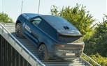 رينج روفر تستعرض النسخة الكهربائية بالكامل من Range Rover Sport قبل إطلاقها الرسمي